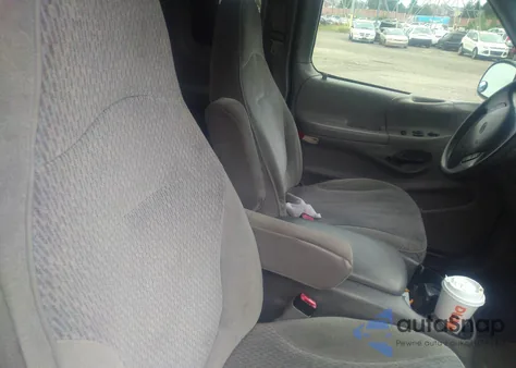 1998 Ford F-150 Standard/Xlt/Lariat/Xl from USA, damaged, VIN 1FTZX1769WKC40874